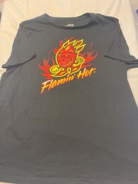 Cheetos Flamin' Hot Graphic T-Shirt Black Size Large